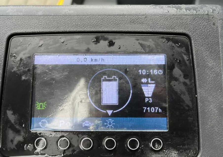 Вилушкар за подигање роба Jungheinrich EKS110: слика 6 Вилушкар за подигање роба Jungheinrich EKS110: слика 6