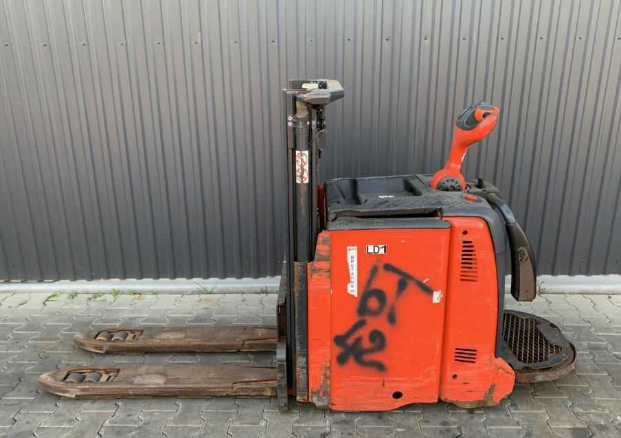 Linde D12AP - Сложувач: слика 2 Linde D12AP - Сложувач: слика 2