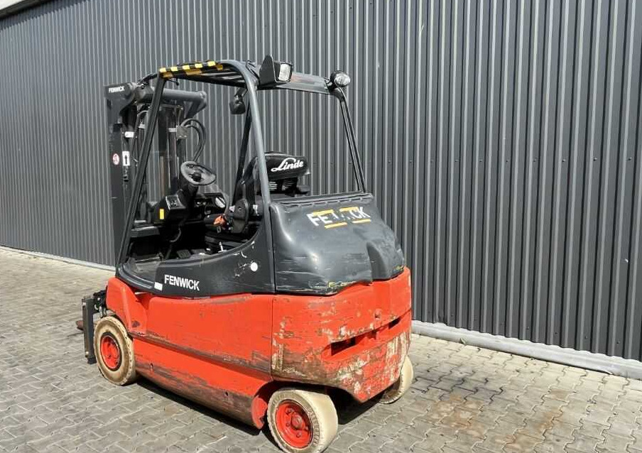Linde E25 - Електричен вилушкар: слика 3 Linde E25 - Електричен вилушкар: слика 3