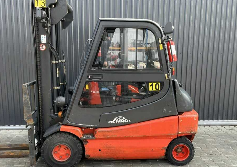 Linde E30-03 - Електричен вилушкар: слика 2 Linde E30-03 - Електричен вилушкар: слика 2