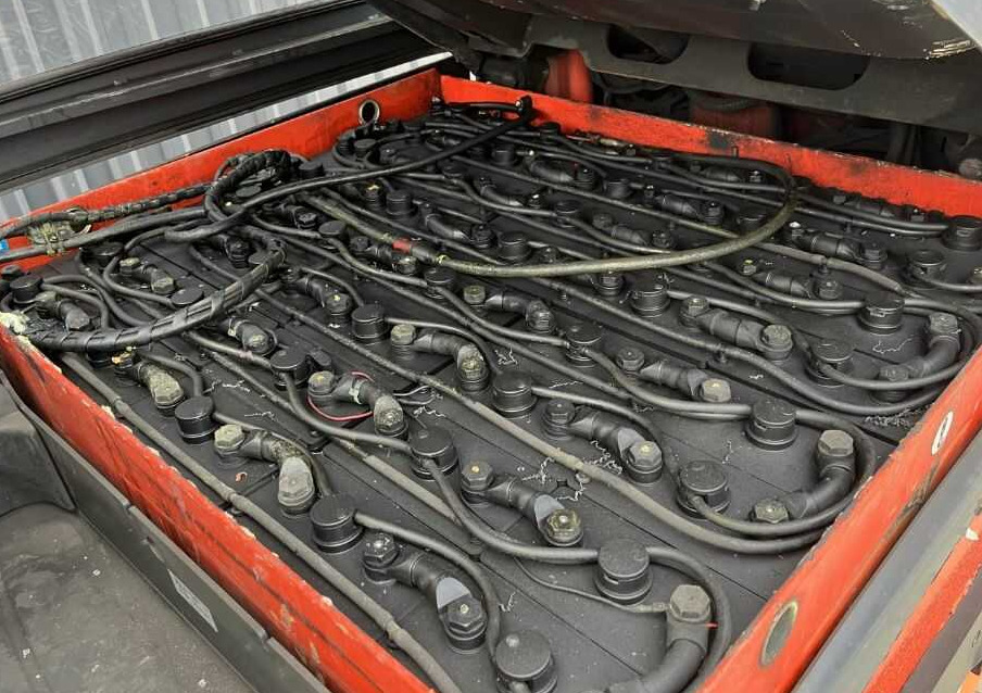 Лизинг на  Linde E35HL-01 Linde E35HL-01: слика 8
