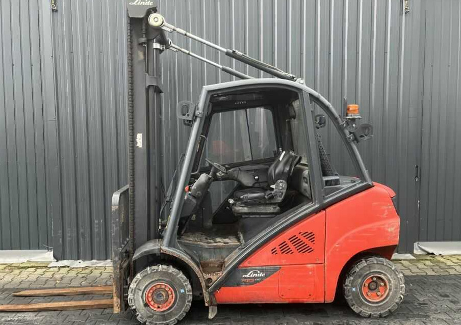 Linde H25D-02 - Дизел вилушкар: слика 2 Linde H25D-02 - Дизел вилушкар: слика 2