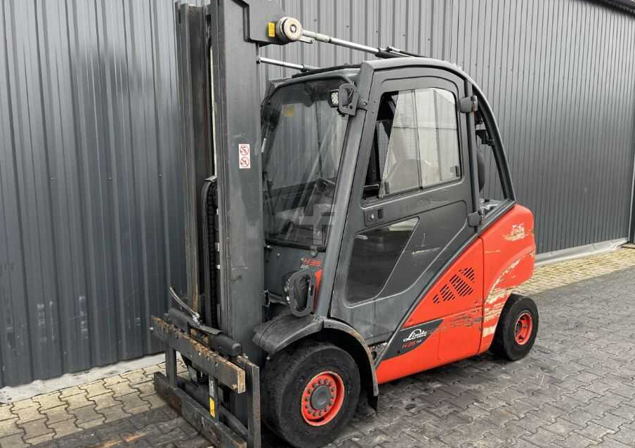Linde H35D-02 - Дизел вилушкар: слика 1 Linde H35D-02 - Дизел вилушкар: слика 1