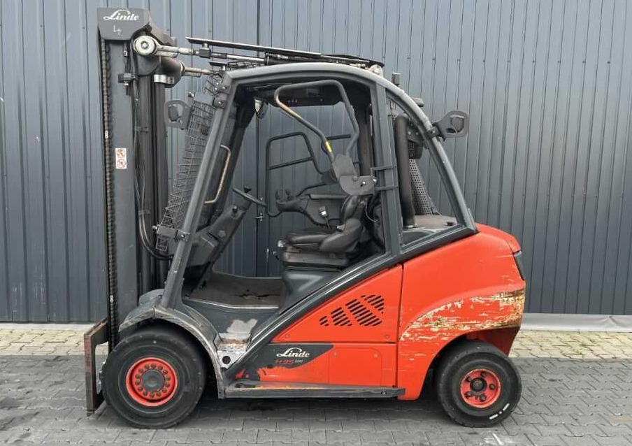 Linde H35D-02 - Дизел вилушкар: слика 2 Linde H35D-02 - Дизел вилушкар: слика 2