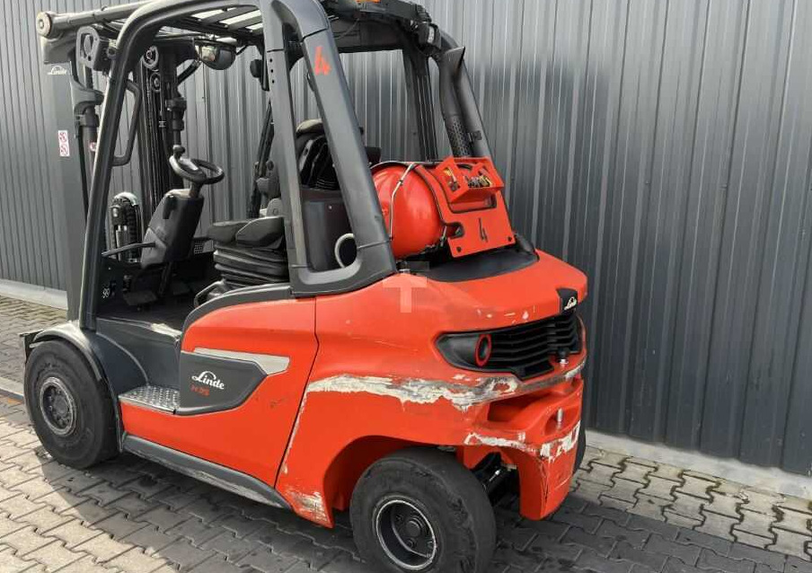 Linde H35T-01 - Плински вилушкар: слика 3 Linde H35T-01 - Плински вилушкар: слика 3