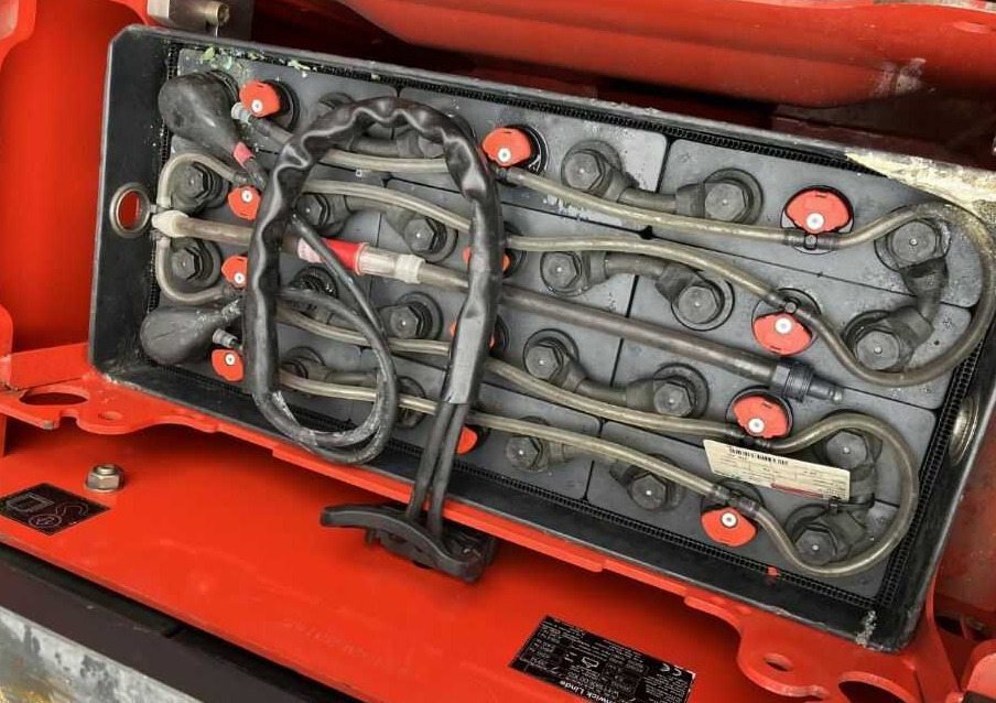 Linde P30C - Тракторче за влечење: слика 5 Linde P30C - Тракторче за влечење: слика 5