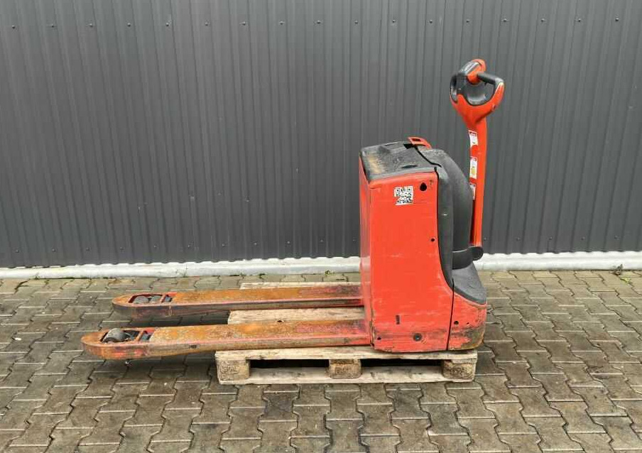 Linde T18 - Вилушкар за палети: слика 2 Linde T18 - Вилушкар за палети: слика 2