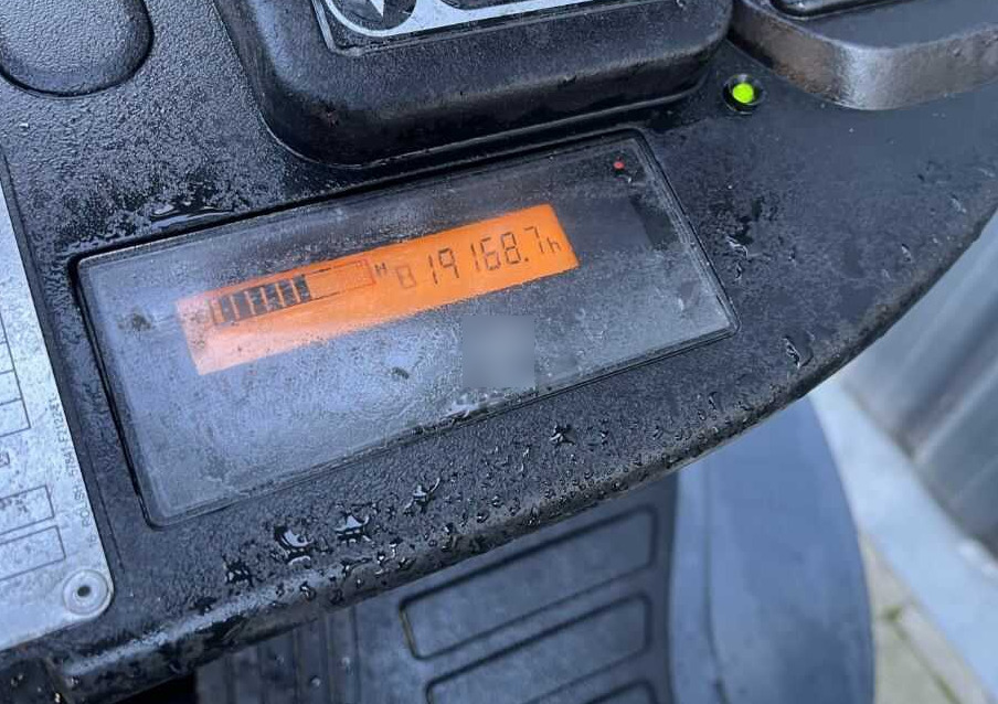 Toyota 8FGF25 - Плински вилушкар: слика 5 Toyota 8FGF25 - Плински вилушкар: слика 5