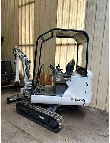 Bobcat E14 - Мини багер: слика 1 Bobcat E14 - Мини багер: слика 1