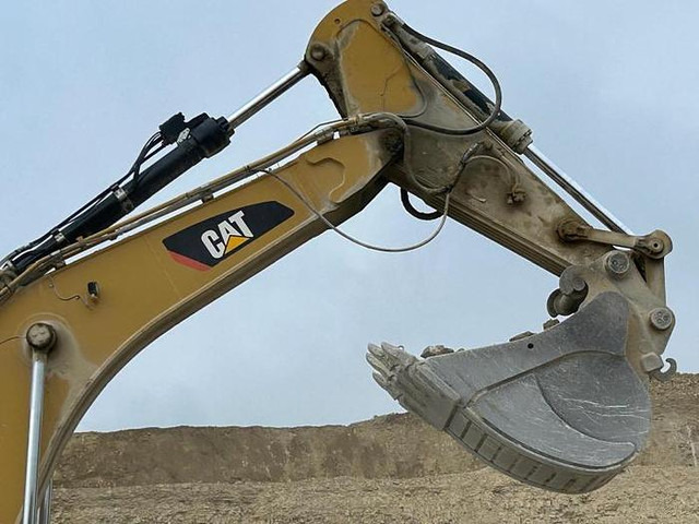 Caterpillar 374 LME - Багер: слика 3 Caterpillar 374 LME - Багер: слика 3