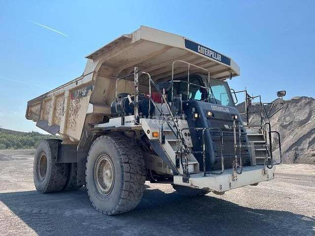 Caterpillar 775F Rebuilt - Истоварувач: слика 1 Caterpillar 775F Rebuilt - Истоварувач: слика 1