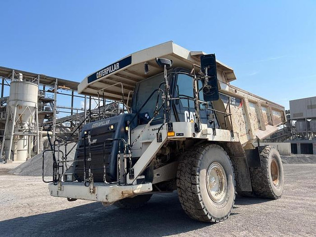Caterpillar 775F Rebuilt - Истоварувач: слика 2 Caterpillar 775F Rebuilt - Истоварувач: слика 2