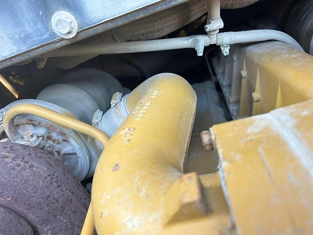 Лизинг на Caterpillar 973C Caterpillar 973C: слика 17 Лизинг на Caterpillar 973C Caterpillar 973C: слика 17