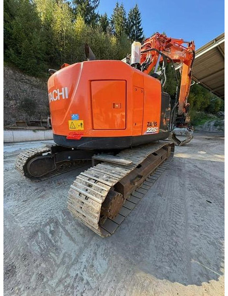 Hitachi ZX225USLC-6 - Багер: слика 4 Hitachi ZX225USLC-6 - Багер: слика 4