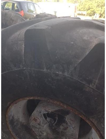 Michelin 18R19.5XF - Гуми и бандажи: слика 2 Michelin 18R19.5XF - Гуми и бандажи: слика 2