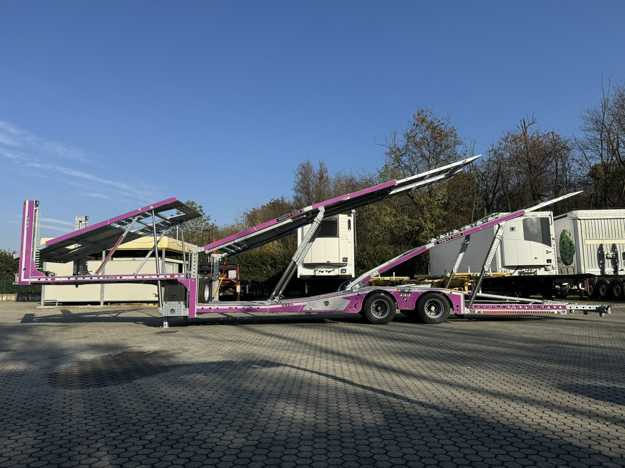 Vega Trailer 2 Axle Jeep Transporter (Vehicles) - Автотранспортна полуприколка: слика 3 Vega Trailer 2 Axle Jeep Transporter (Vehicles) - Автотранспортна полуприколка: слика 3