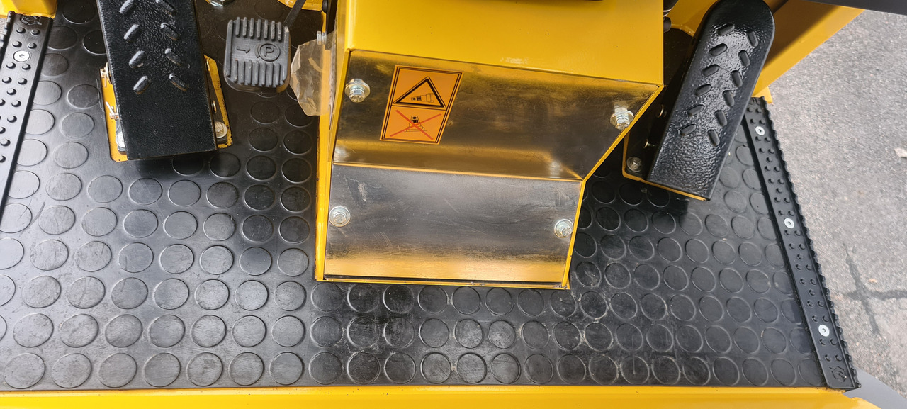 Нов Земјоделски натоварувач Eurotrac W11 Radlader Hoflader: слика 12 Нов Земјоделски натоварувач Eurotrac W11 Radlader Hoflader: слика 12