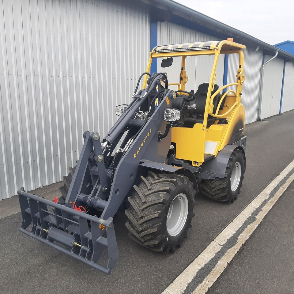 Eurotrac W12 Radlader Hoflader - Земјоделски натоварувач: слика 4 Eurotrac W12 Radlader Hoflader - Земјоделски натоварувач: слика 4