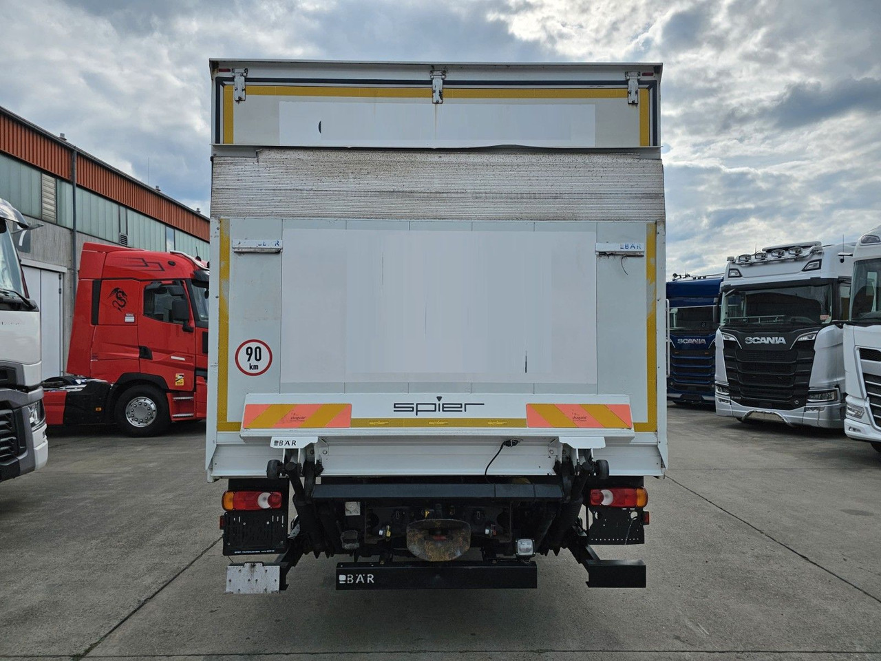 Iveco EURO-CARGO 120E25 * SCHLAFKABINE * BÄR 1,5 T * - Камион сандучар: слика 5 Iveco EURO-CARGO 120E25 * SCHLAFKABINE * BÄR 1,5 T * - Камион сандучар: слика 5