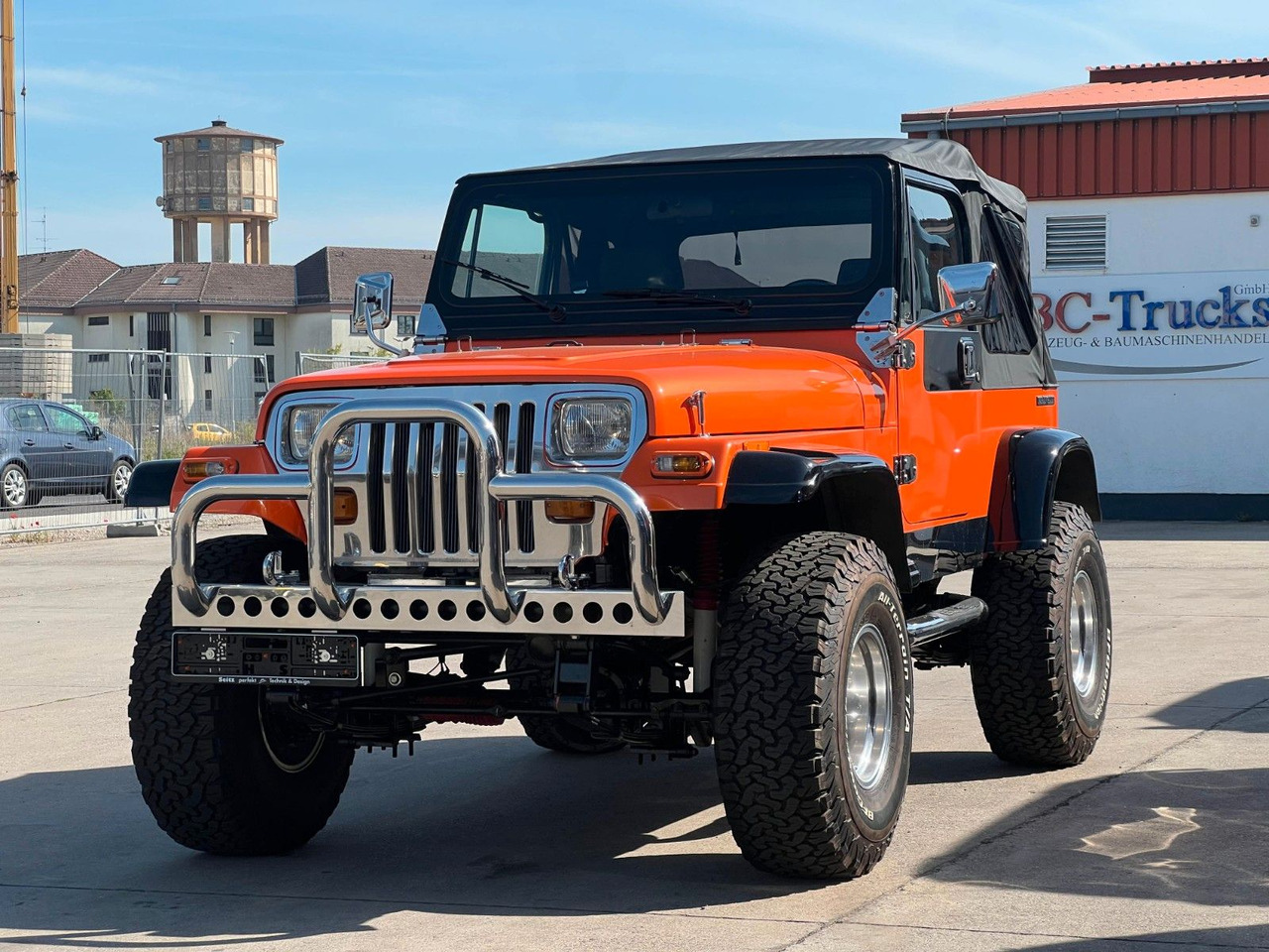 Jeep Wrangler * V8 UMBAU * OLDTIMER * TOP * - SUV: слика 1 Jeep Wrangler * V8 UMBAU * OLDTIMER * TOP * - SUV: слика 1