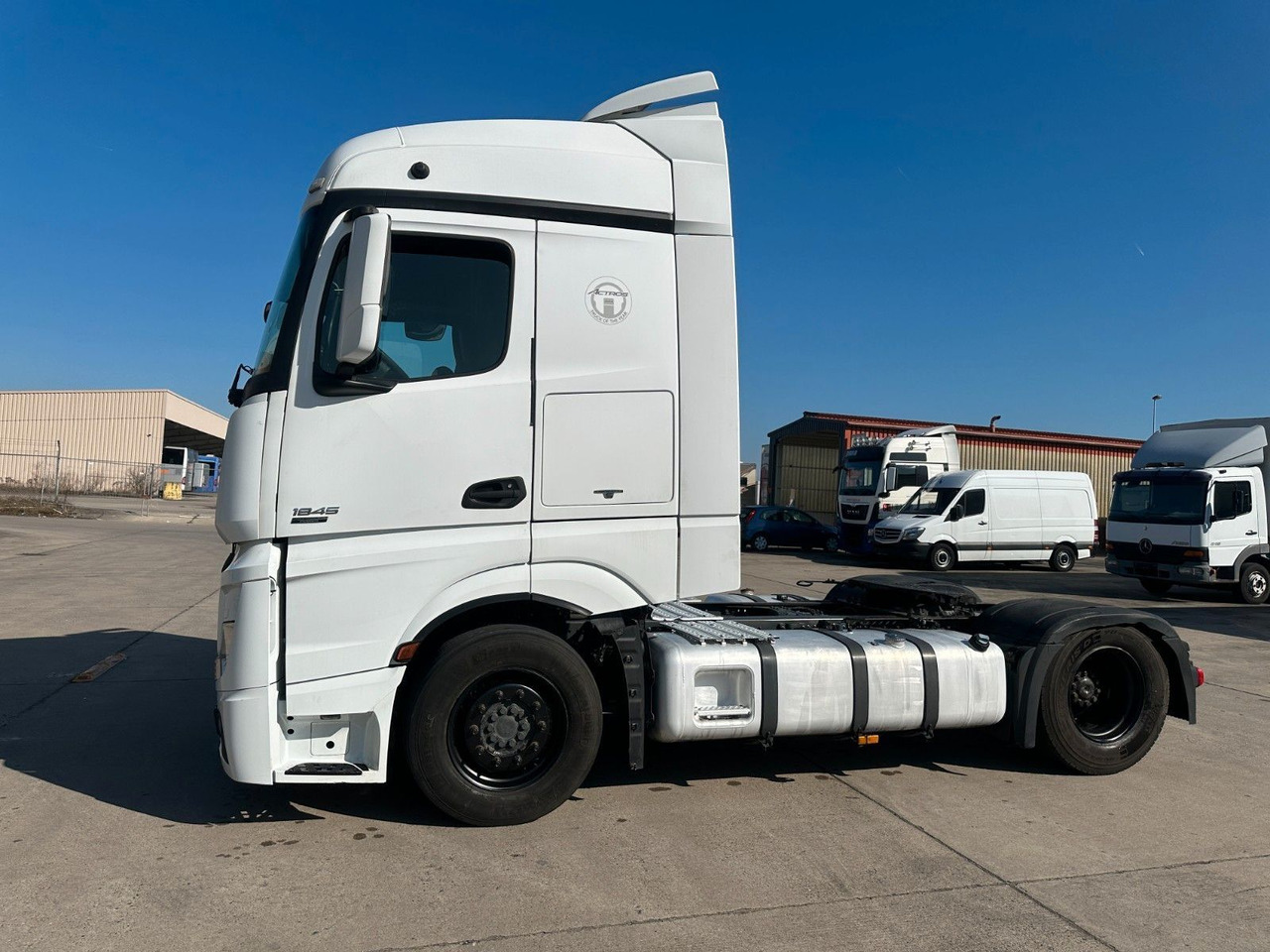 Mercedes-Benz ACTROS 1845 * BIGSPACE * EURO 5 *ABST.-SPUR-ASST - Камион влекач: слика 3 Mercedes-Benz ACTROS 1845 * BIGSPACE * EURO 5 *ABST.-SPUR-ASST - Камион влекач: слика 3