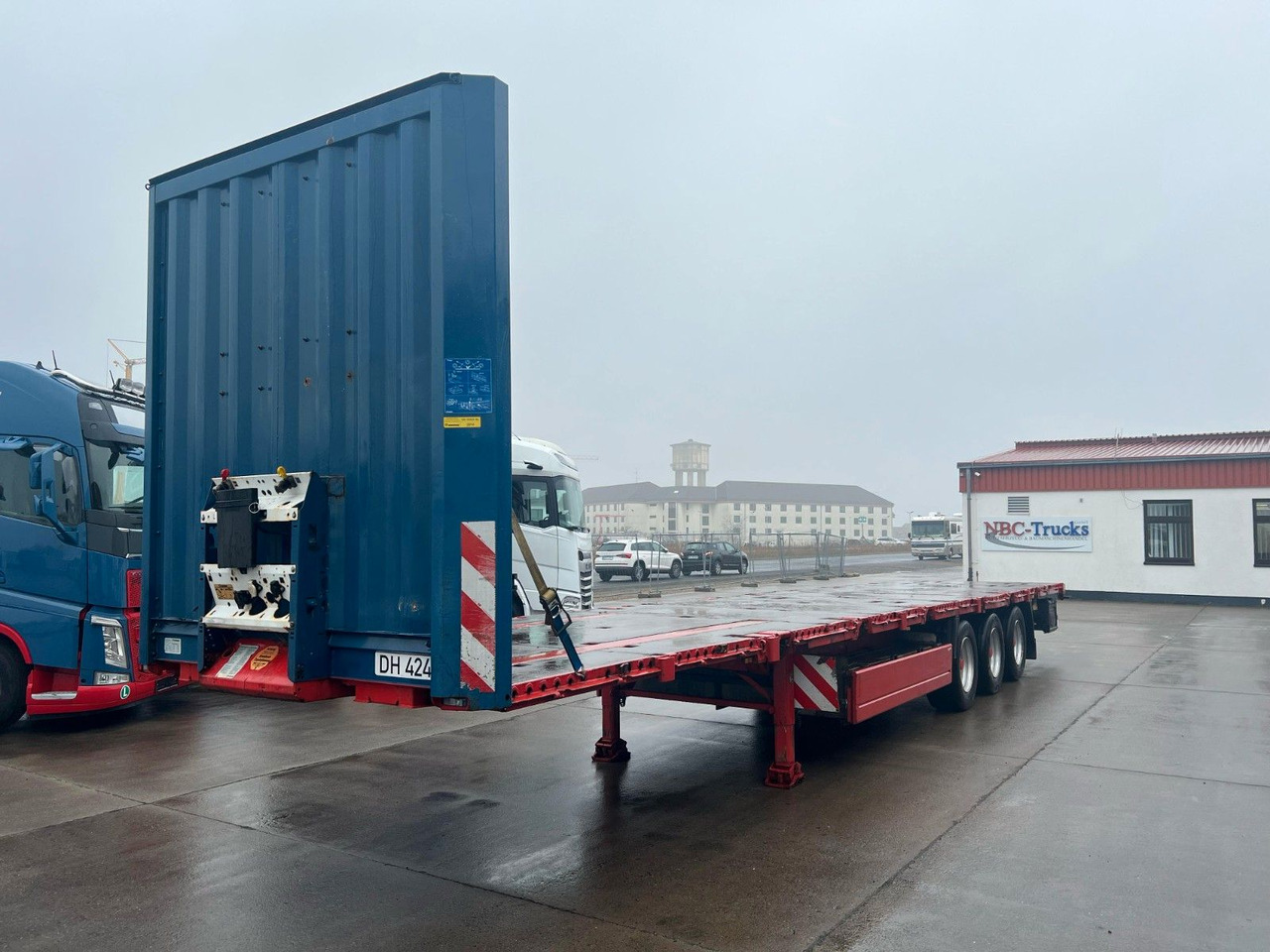 Krone SD * PALETTENKASTEN * 10x RUNGEN * STAHLMATTEN - Полуприколка платформа: слика 1 Krone SD * PALETTENKASTEN * 10x RUNGEN * STAHLMATTEN - Полуприколка платформа: слика 1