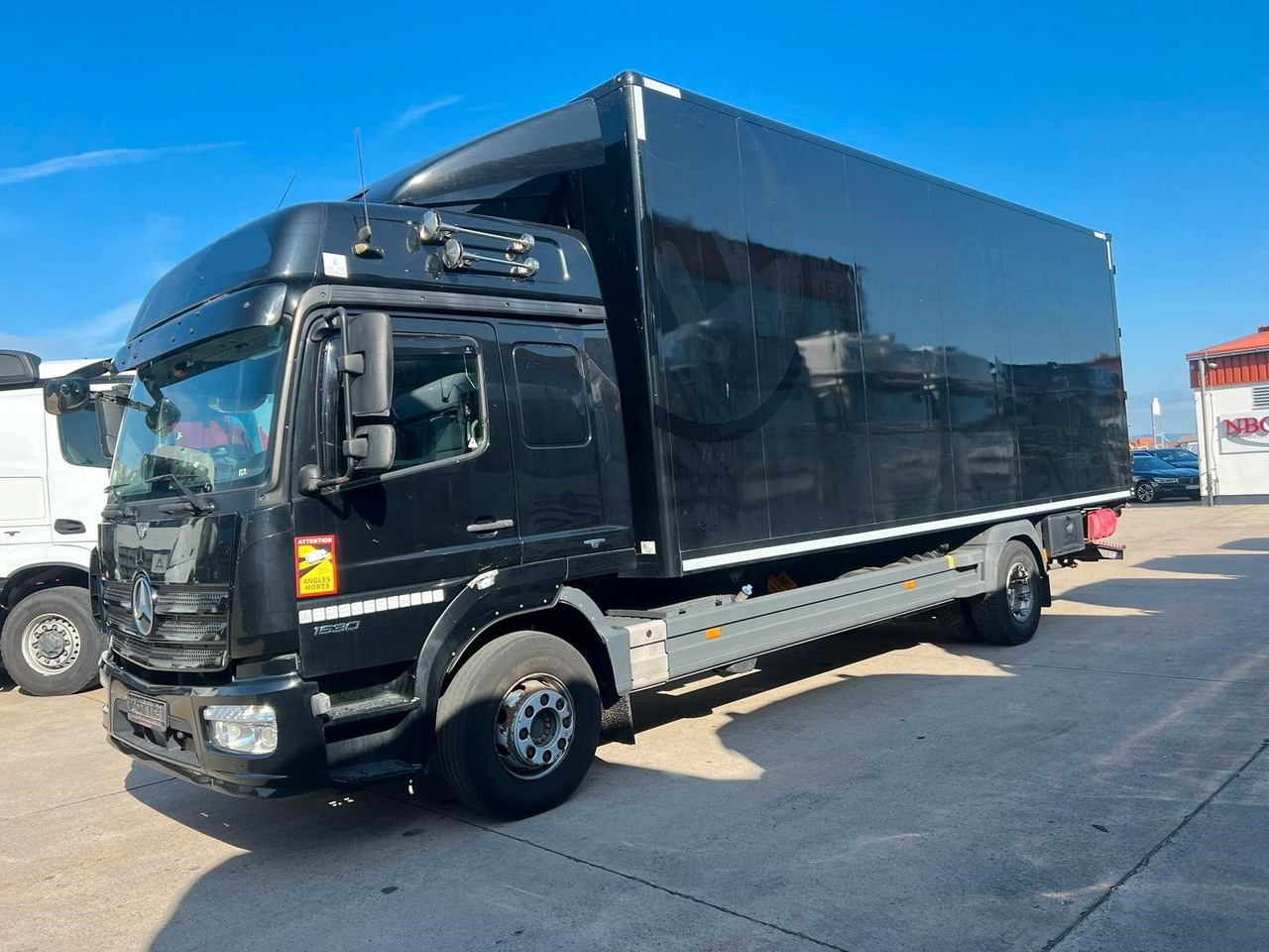 Mercedes-Benz ATEGO 1530 * SCHLAFKABINE * STANDKLIMA*LBW 2 TON - Камион сандучар: слика 2 Mercedes-Benz ATEGO 1530 * SCHLAFKABINE * STANDKLIMA*LBW 2 TON - Камион сандучар: слика 2