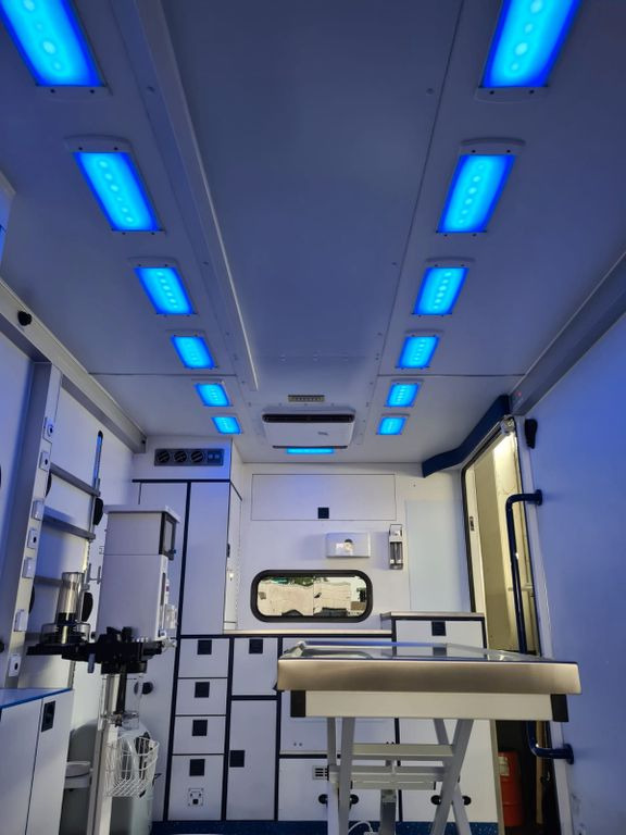 Амбулантно возило Mercedes-Benz RTW / Tierrettung / Tierarzt / OP Mercedes-Benz RTW / Tierrettung / Tierarzt / OP: слика 11 Амбулантно возило Mercedes-Benz RTW / Tierrettung / Tierarzt / OP Mercedes-Benz RTW / Tierrettung / Tierarzt / OP: слика 11