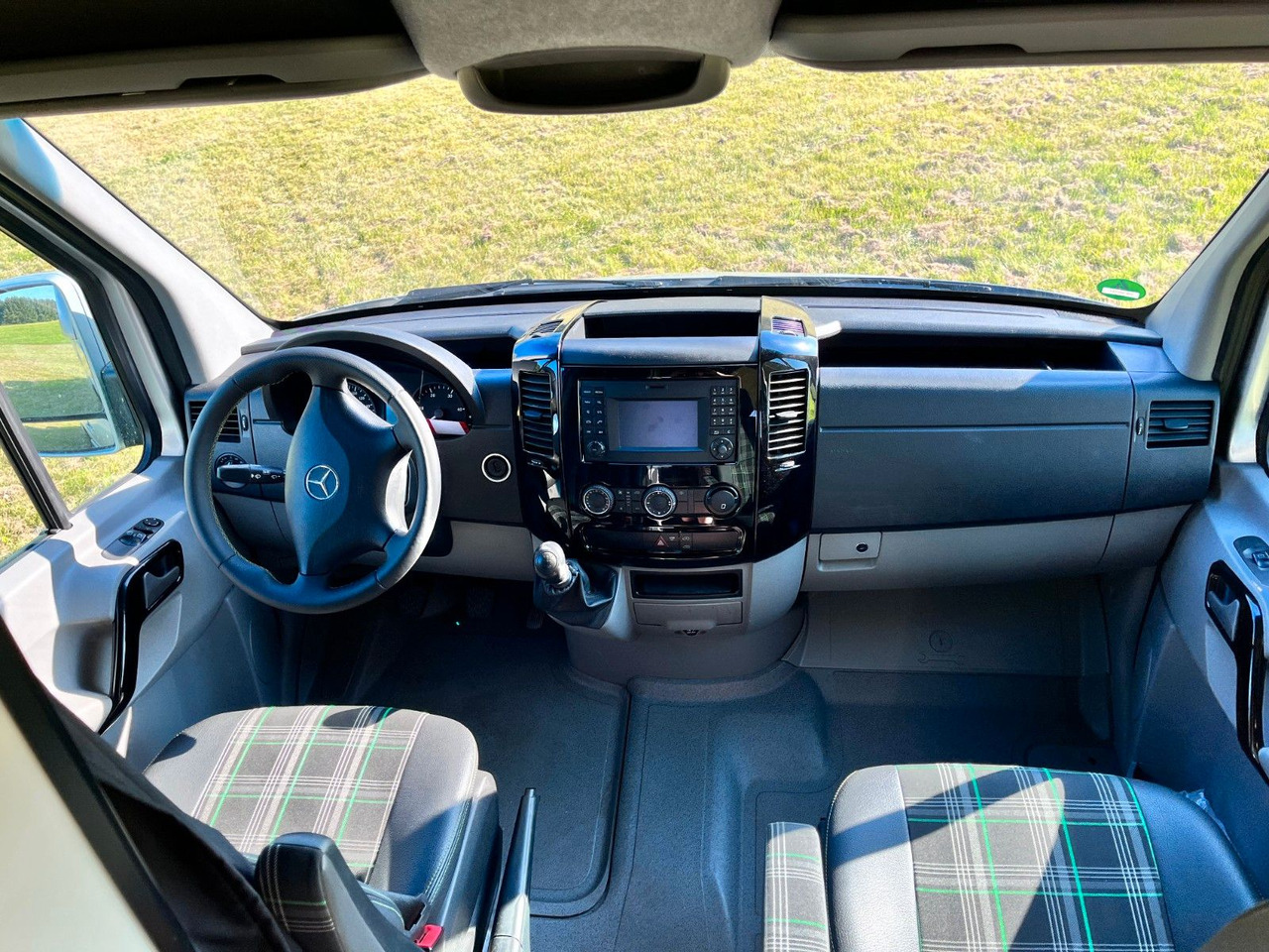 Лизинг на  Mercedes-Benz Sprinter 3,5t  Solar / Dusche / WC Mercedes-Benz Sprinter 3,5t  Solar / Dusche / WC: слика 9