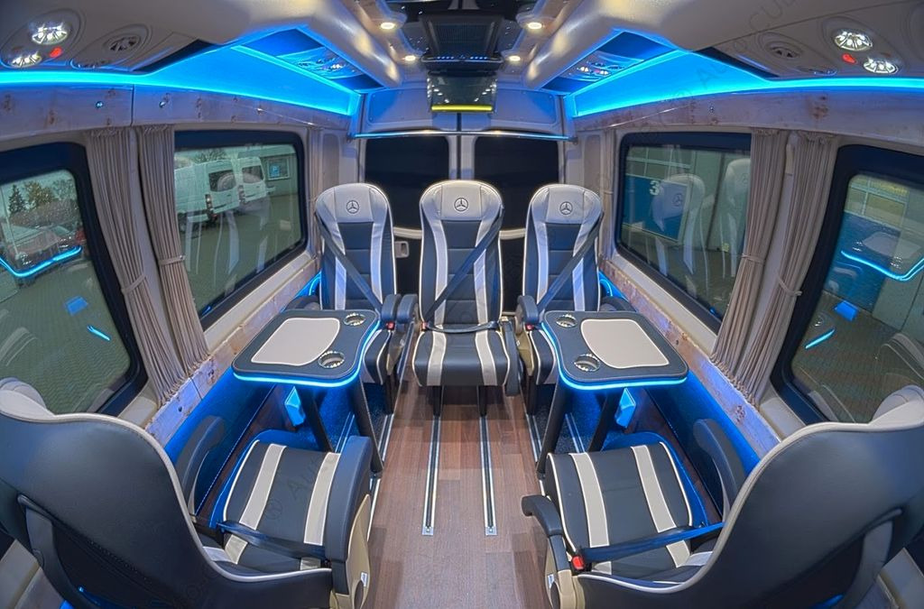 Mercedes-Benz Sprinter 319 VIP 8+1 Mercedes-Benz Sprinter 319 VIP 8+1 - Минибус, Патничко комбе: слика 3 Mercedes-Benz Sprinter 319 VIP 8+1 Mercedes-Benz Sprinter 319 VIP 8+1 - Минибус, Патничко комбе: слика 3