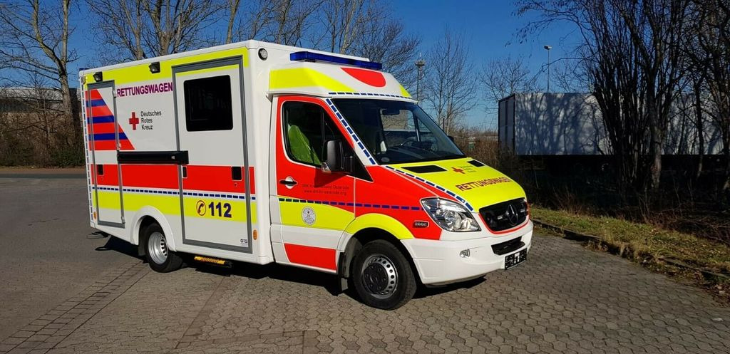Mercedes-Benz Sprinter 516 // 1 J Garantie // - Амбулантно возило: слика 1 Mercedes-Benz Sprinter 516 // 1 J Garantie // - Амбулантно возило: слика 1