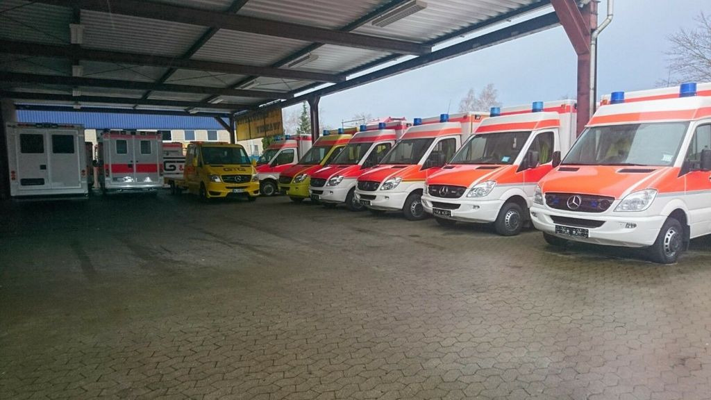 Mercedes-Benz Sprinter 516 CDI /on Stock / Mercedes-Benz Sprinter 516 CDI /on Stock / - Амбулантно возило: слика 1 Mercedes-Benz Sprinter 516 CDI /on Stock / Mercedes-Benz Sprinter 516 CDI /on Stock / - Амбулантно возило: слика 1