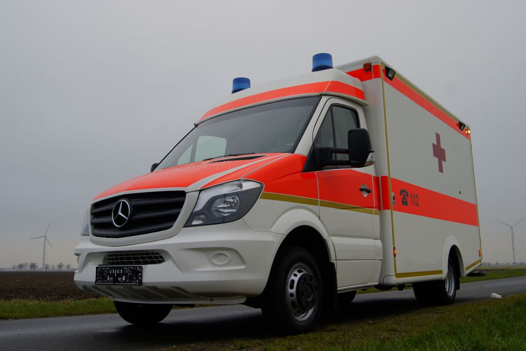 Mercedes-Benz Sprinter 516 // Mod. 2014 // 1 J Garantie // - Амбулантно возило: слика 1 Mercedes-Benz Sprinter 516 // Mod. 2014 // 1 J Garantie // - Амбулантно возило: слика 1
