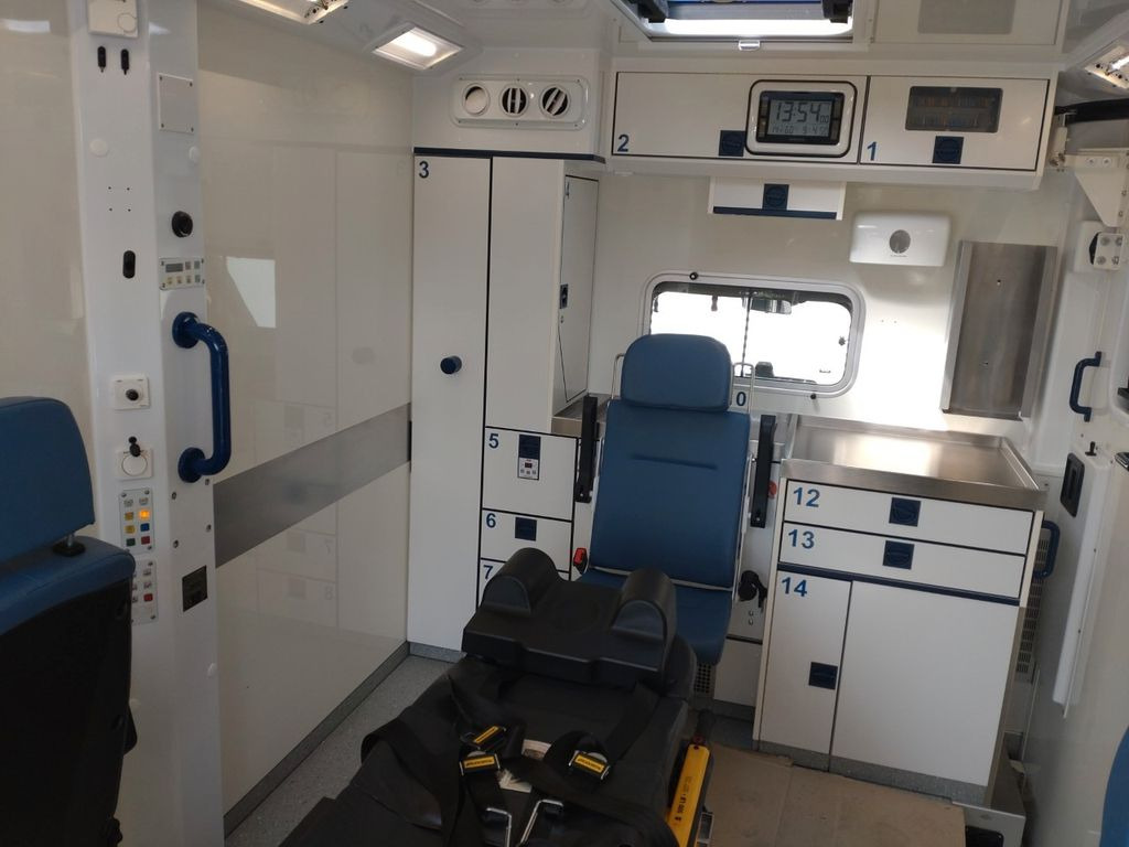 Mercedes-Benz Sprinter 519 / ATM 0km 4x on Stock - Амбулантно возило: слика 4 Mercedes-Benz Sprinter 519 / ATM 0km 4x on Stock - Амбулантно возило: слика 4