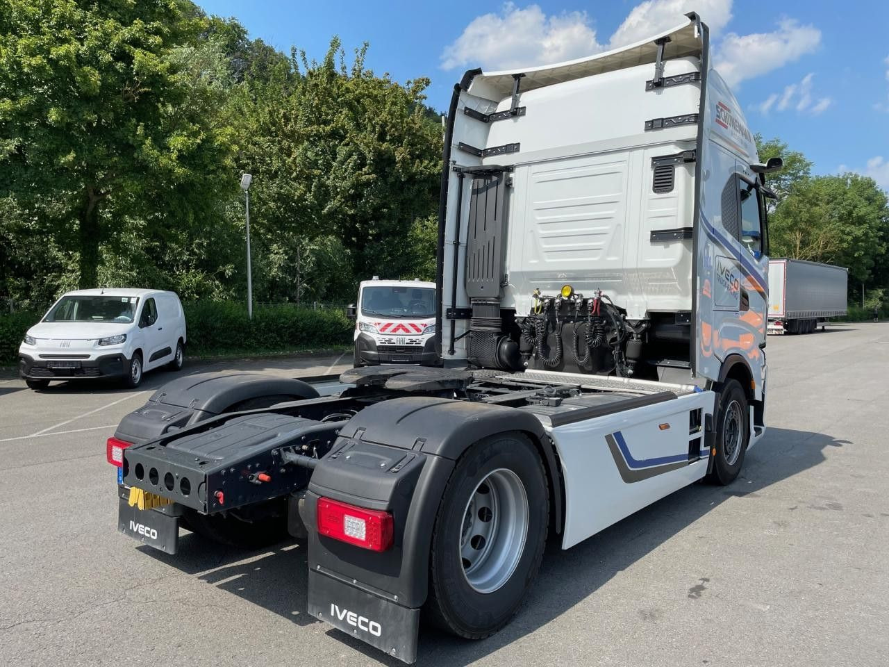 Iveco S-Way AS440S50T/P Euro6 Intarder Klima Navi ZV - Камион влекач: слика 4 Iveco S-Way AS440S50T/P Euro6 Intarder Klima Navi ZV - Камион влекач: слика 4