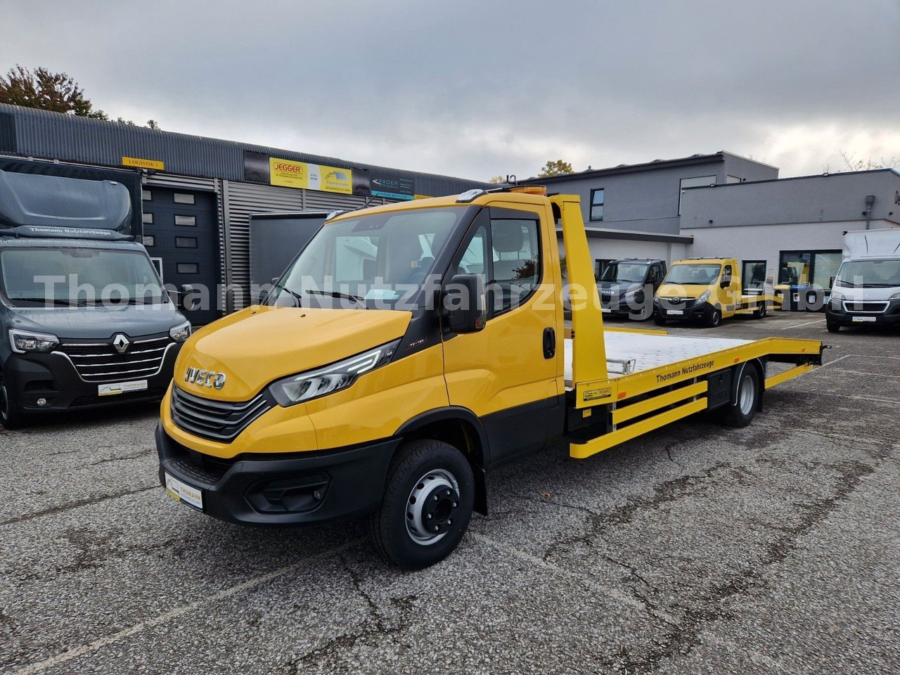 Iveco DAILY 70C18 Festplateau Alu Premium Navi ACC - Камион за влечење: слика 2 Iveco DAILY 70C18 Festplateau Alu Premium Navi ACC - Камион за влечење: слика 2