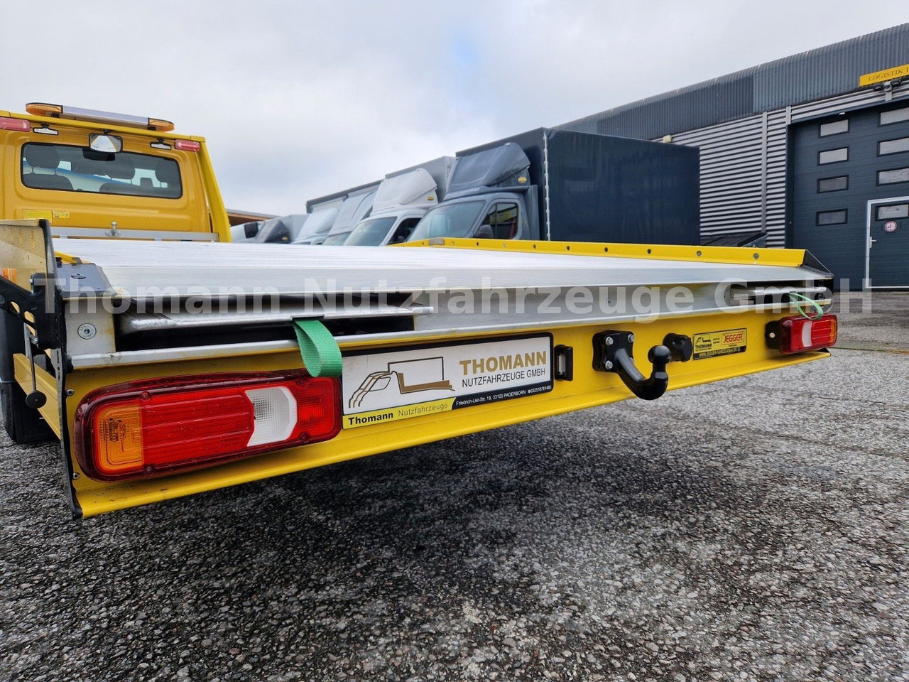 Iveco DAILY 70C18 Festplateau Alu Premium Navi ACC - Камион за влечење: слика 5 Iveco DAILY 70C18 Festplateau Alu Premium Navi ACC - Камион за влечење: слика 5