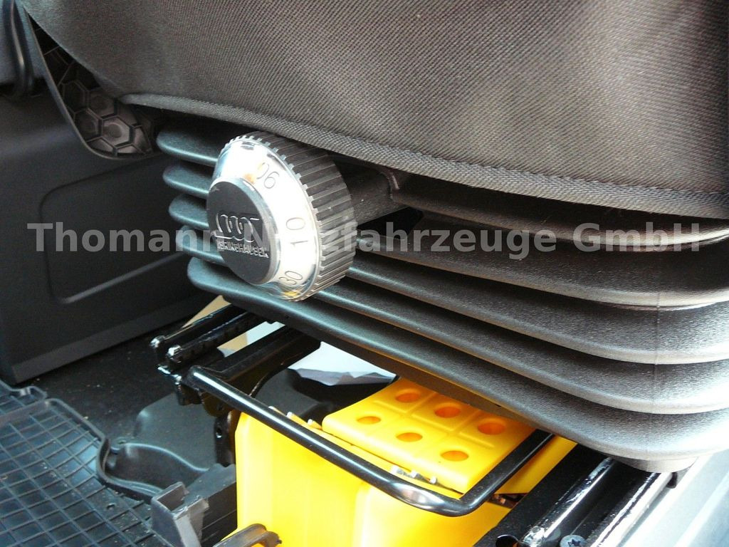 Нов Камион за влечење, Комбе Iveco DAILY 70C18 Schiebeplateau Luftfederung Navi: слика 19