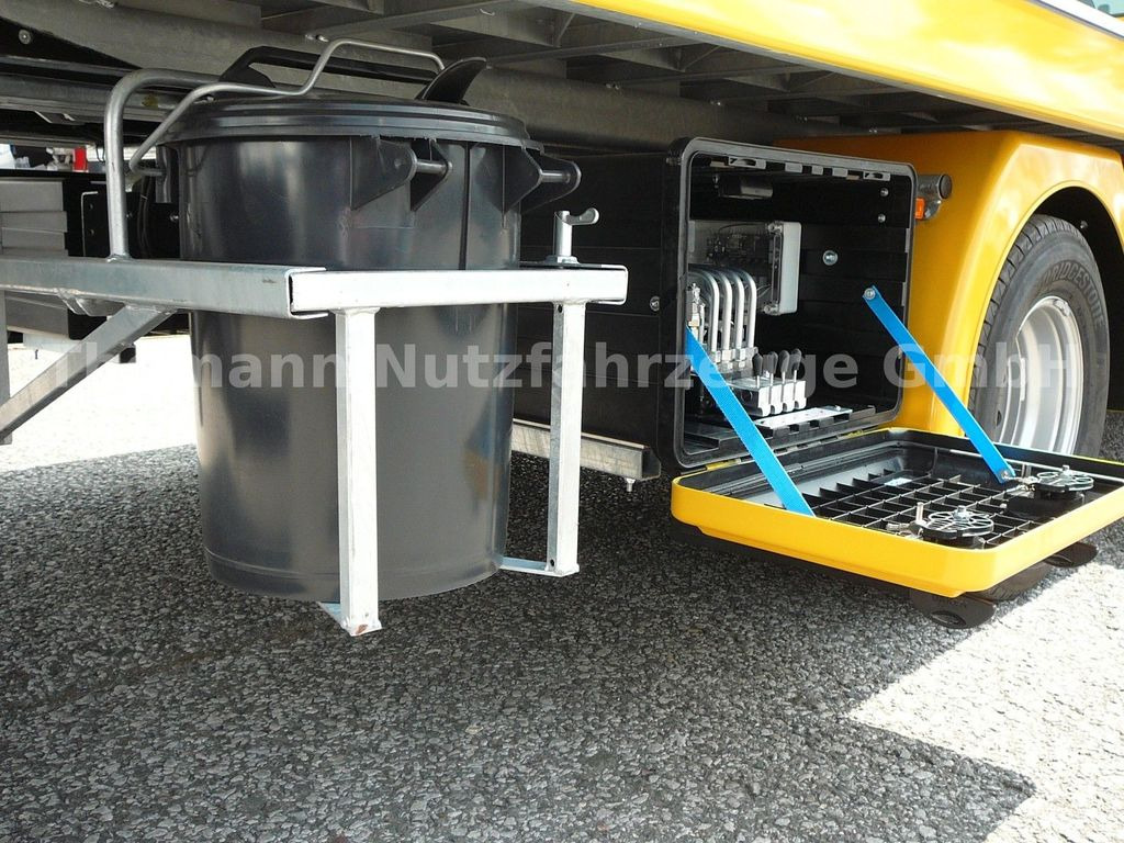 Нов Камион за влечење, Комбе Iveco DAILY 70C18 Schiebeplateau Luftfederung Navi: слика 13