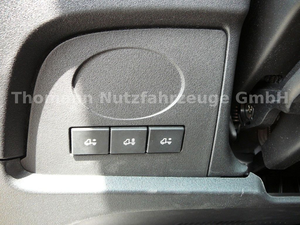 Нов Камион за влечење, Комбе Iveco DAILY 70C18 Schiebeplateau Luftfederung Navi: слика 23