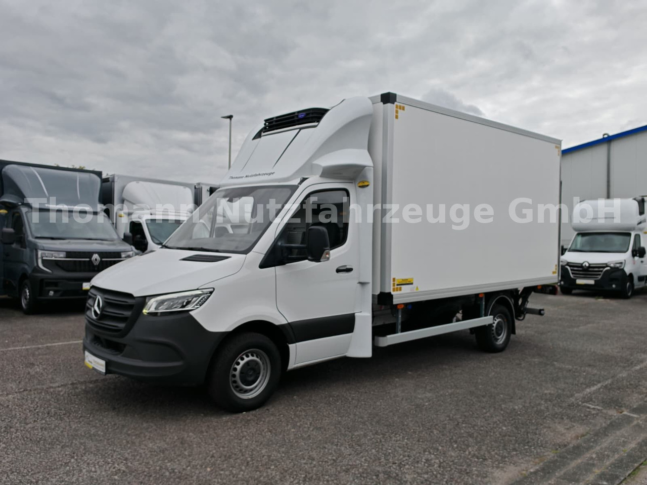 Mercedes-Benz Sprinter 319 CDI Kühlkoffer Xarios 300 LBW - Комбе ладилник: слика 2 Mercedes-Benz Sprinter 319 CDI Kühlkoffer Xarios 300 LBW - Комбе ладилник: слика 2