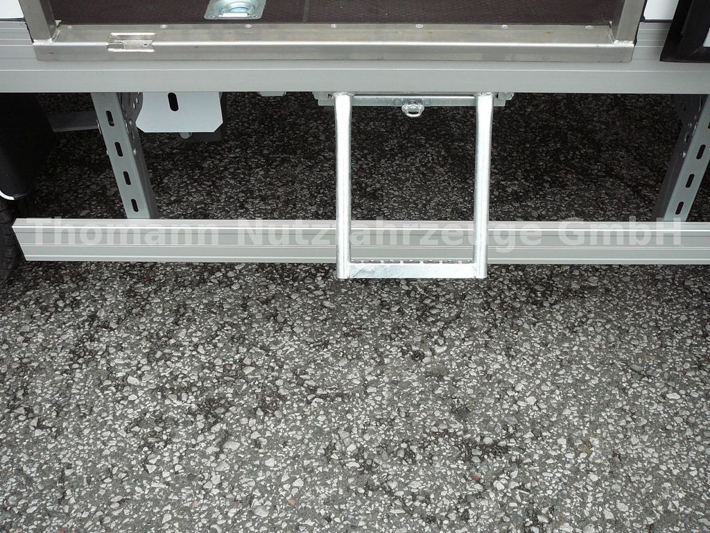 Нов Комбе фургон Renault Master Koffer/Plane + LBW Klima Premium Renault Master Koffer/Plane + LBW Klima Premium: слика 24 Нов Комбе фургон Renault Master Koffer/Plane + LBW Klima Premium Renault Master Koffer/Plane + LBW Klima Premium: слика 24