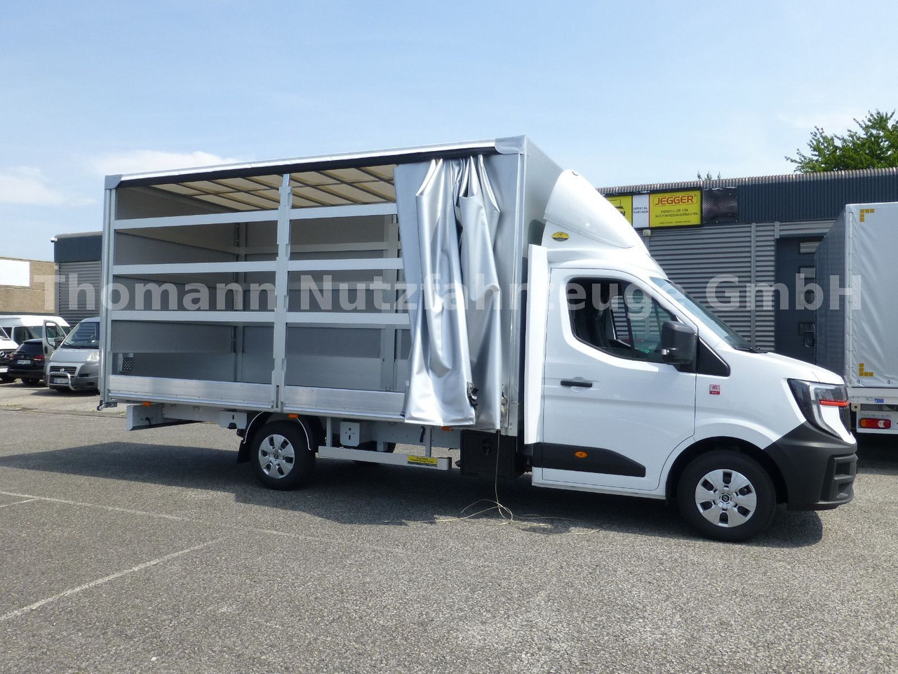Renault NEW Master Pritsche Plane Vollalu - Комбе со церада: слика 5 Renault NEW Master Pritsche Plane Vollalu - Комбе со церада: слика 5