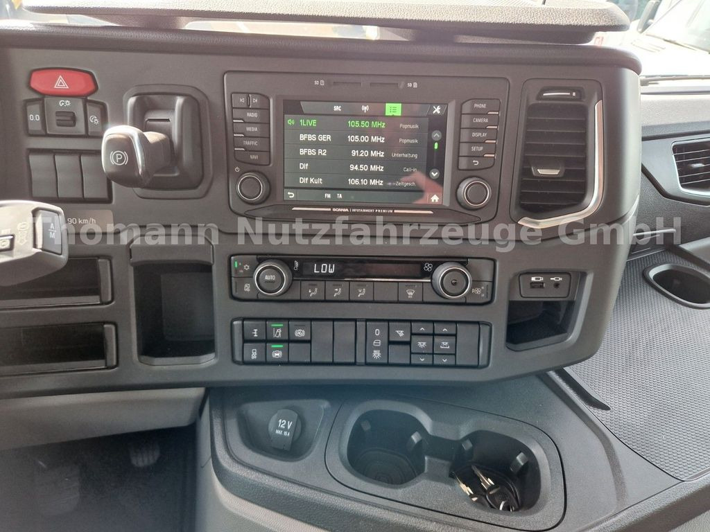 Нов Камион сандучар Scania P280 18t Premium Koffer mit BÄR LBW: слика 17