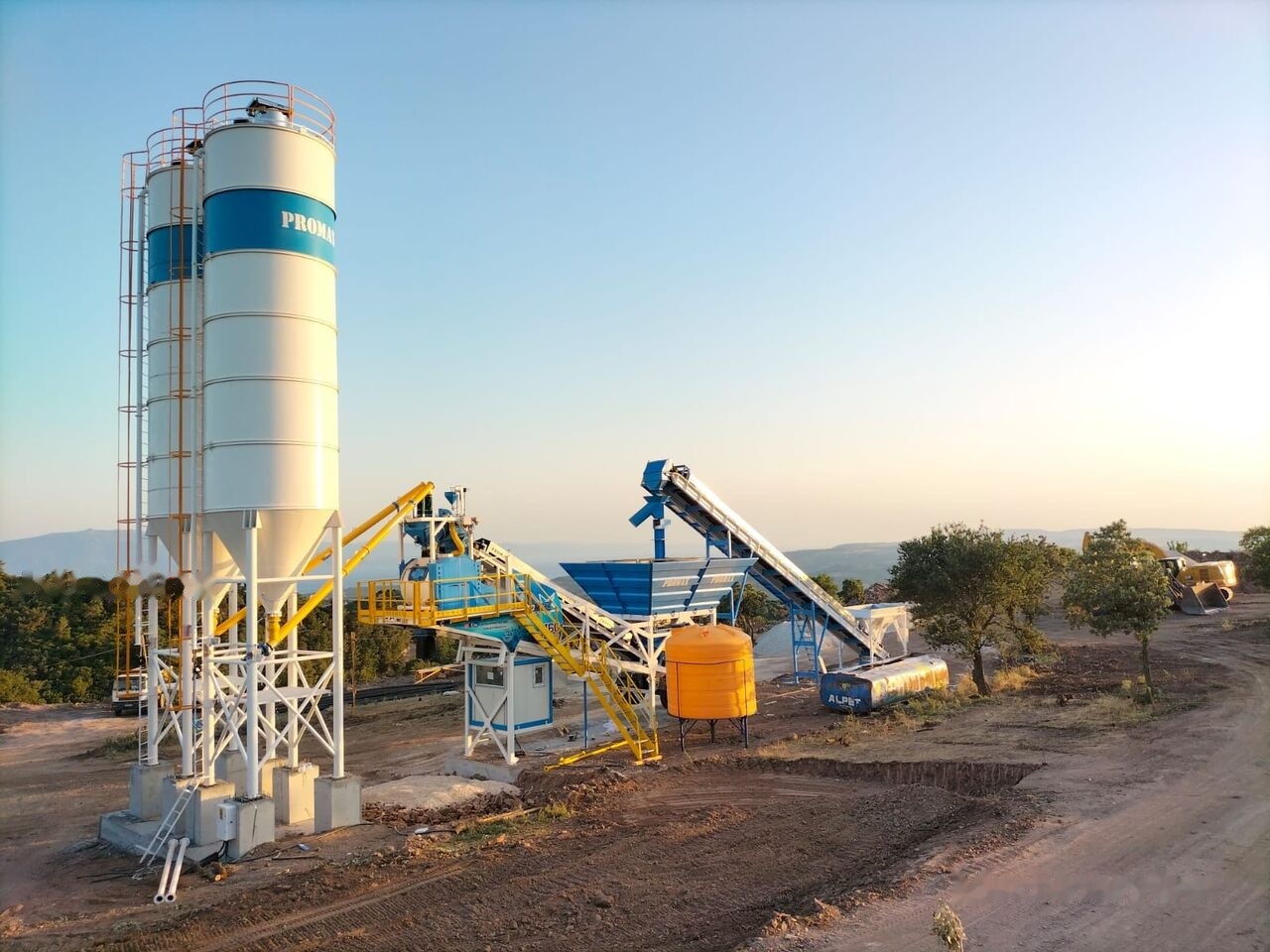 Promax Mobile Concrete Batching Plant PROMAX M60-SNG (60m3/h) - Бетонска база: слика 5 Promax Mobile Concrete Batching Plant PROMAX M60-SNG (60m3/h) - Бетонска база: слика 5