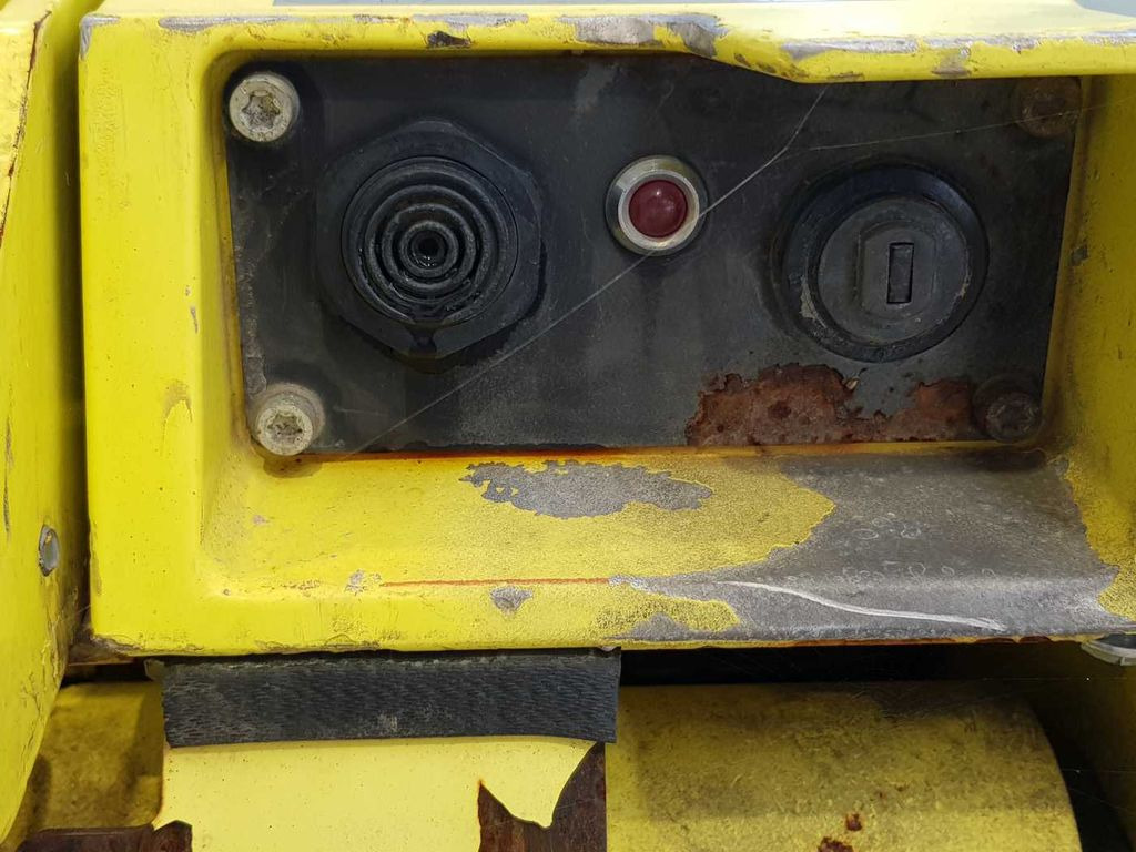 Вибрациска плоча Ammann APH 6530 Rüttelplatte / 539kg / 2018 / Diesel Ammann APH 6530 Rüttelplatte / 539kg / 2018 / Diesel: слика 8 Вибрациска плоча Ammann APH 6530 Rüttelplatte / 539kg / 2018 / Diesel Ammann APH 6530 Rüttelplatte / 539kg / 2018 / Diesel: слика 8