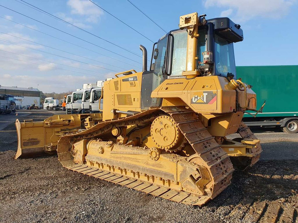 CAT D6N LGP / 7.374h / 6-Wege Klappschild / Bj: 2017 CAT D6N LGP / 7.374h / 6-Wege Klappschild / Bj: 2017 - Булдожер: слика 4 CAT D6N LGP / 7.374h / 6-Wege Klappschild / Bj: 2017 CAT D6N LGP / 7.374h / 6-Wege Klappschild / Bj: 2017 - Булдожер: слика 4