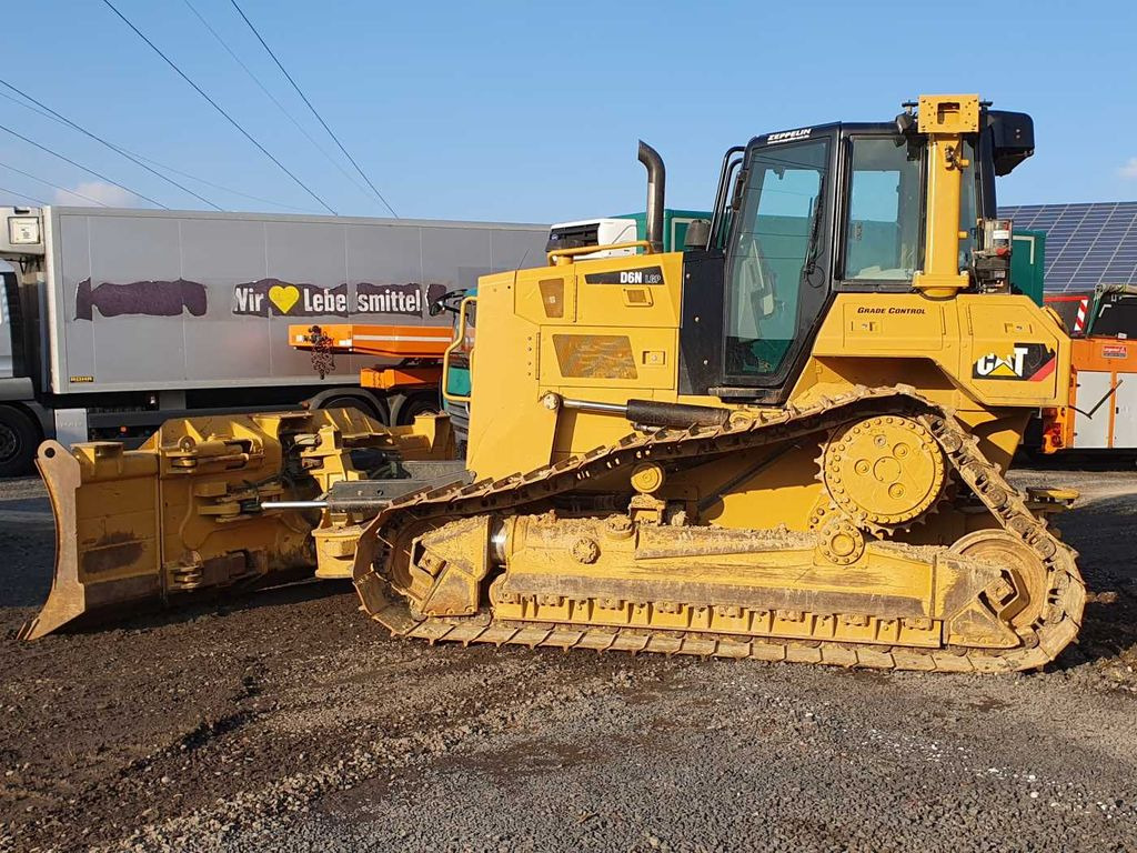 CAT D6N LGP / 7.374h / 6-Wege Klappschild / Bj: 2017 CAT D6N LGP / 7.374h / 6-Wege Klappschild / Bj: 2017 - Булдожер: слика 3 CAT D6N LGP / 7.374h / 6-Wege Klappschild / Bj: 2017 CAT D6N LGP / 7.374h / 6-Wege Klappschild / Bj: 2017 - Булдожер: слика 3