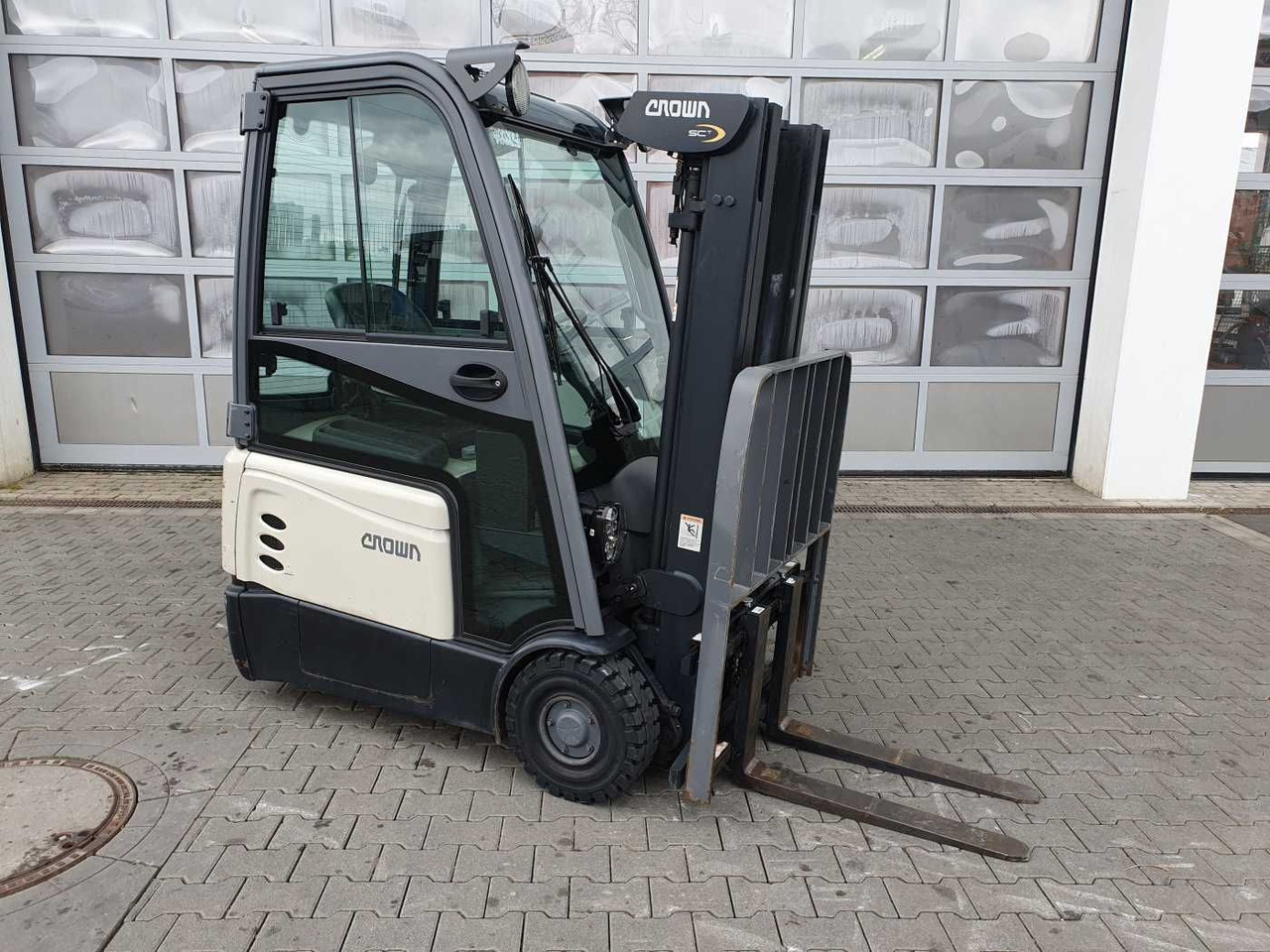 Crown SCT6020-1.3 /Triplex: 4.30m / SS / 1.185h! - Електричен вилушкар: слика 2 Crown SCT6020-1.3 /Triplex: 4.30m / SS / 1.185h! - Електричен вилушкар: слика 2