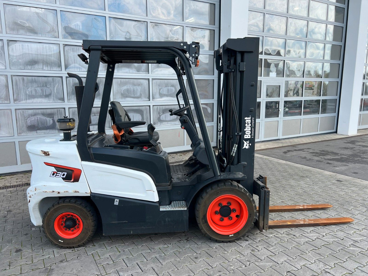 Doosan D30NXS / nur 482h! / 12.2023 / SS - Електричен вилушкар: слика 3 Doosan D30NXS / nur 482h! / 12.2023 / SS - Електричен вилушкар: слика 3